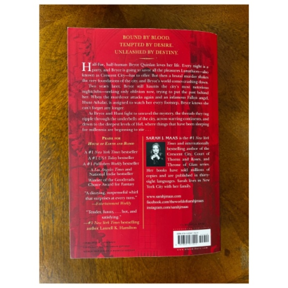 Crescent City House of Earth and Blood by Sarah J Maas. Paperback - Picture 2 of 2